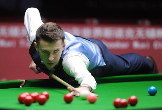 球撕破了亚 球撕破了亚